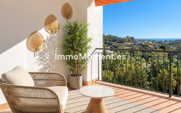 Resale - Apartment - Benahavís - La Quinta