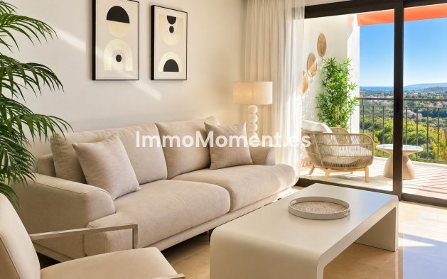 Resale - Apartment - Benahavís - La Quinta