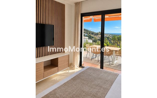 Resale - Apartment - Benahavís - La Quinta