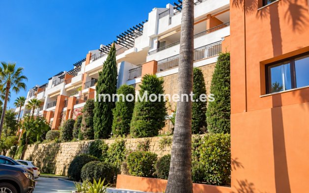 Resale - Apartment - Benahavís - La Quinta