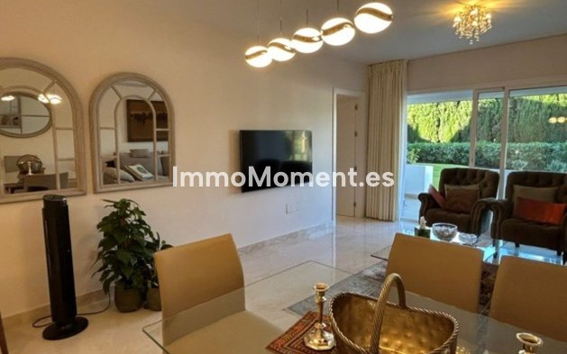 Resale - Apartment - Estepona - Atalaya