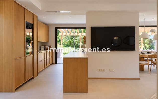 Wiederverkauf - Freistehende Villa - Marbella - Guadalmina Baja