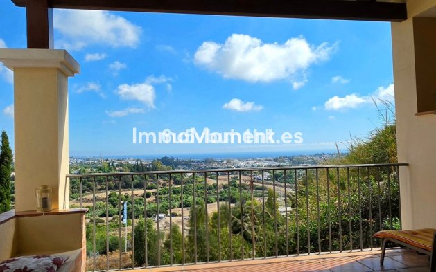 Resale - Apartment - Benahavís - Benahavís Centro