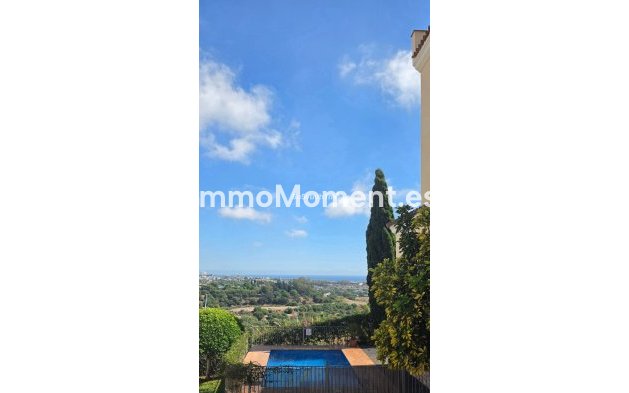 Resale - Apartment - Benahavís - Benahavís Centro