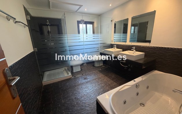 Revente - Villa individuelle - Estepona  - Estepona Centro