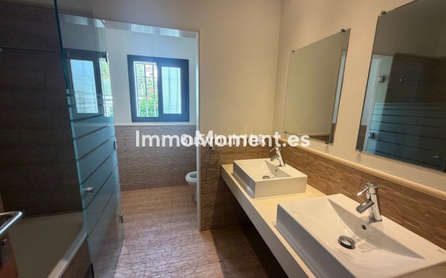 Revente - Villa individuelle - Estepona  - Estepona Centro