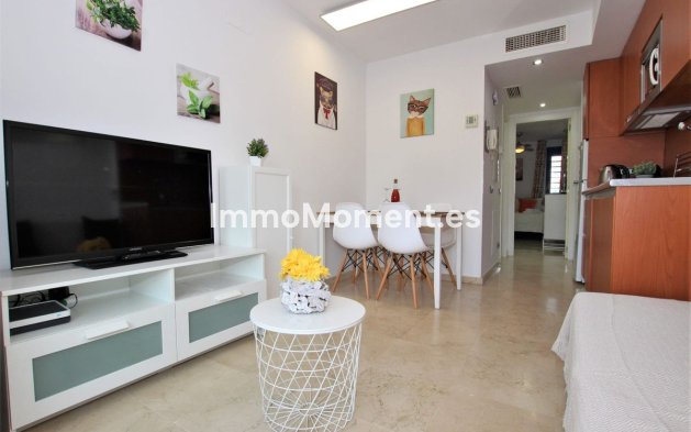 Resale - Apartment - Benalmadena - Benalmadena Centro