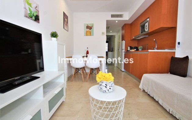 Resale - Apartment - Benalmadena - Benalmadena Centro