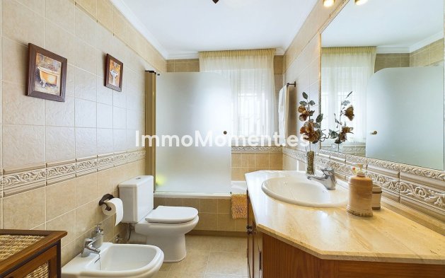 Revente - Maison mitoyenne - Estepona  - Estepona Centro