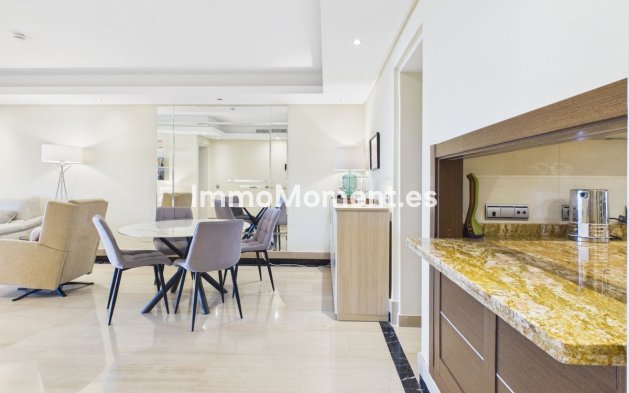 Wiederverkauf - Wohnung - Estepona  - Estepona Centro
