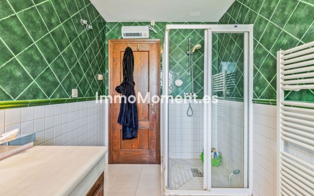 Wiederverkauf - Freistehende Villa - Estepona  - Costalita