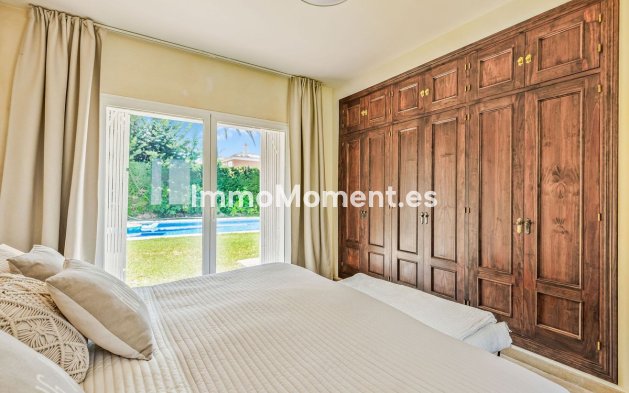 Wiederverkauf - Freistehende Villa - Estepona  - Costalita