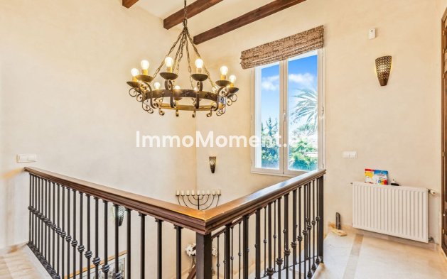Wiederverkauf - Freistehende Villa - Estepona  - Costalita