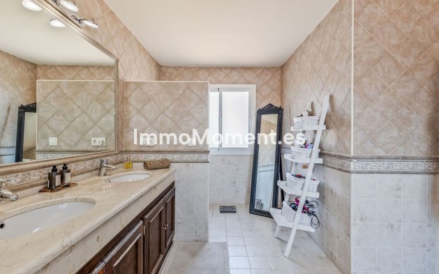 Wiederverkauf - Freistehende Villa - Estepona  - Costalita