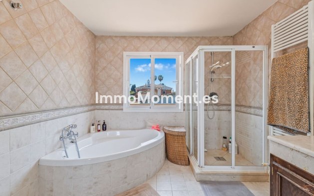 Wiederverkauf - Freistehende Villa - Estepona  - Costalita
