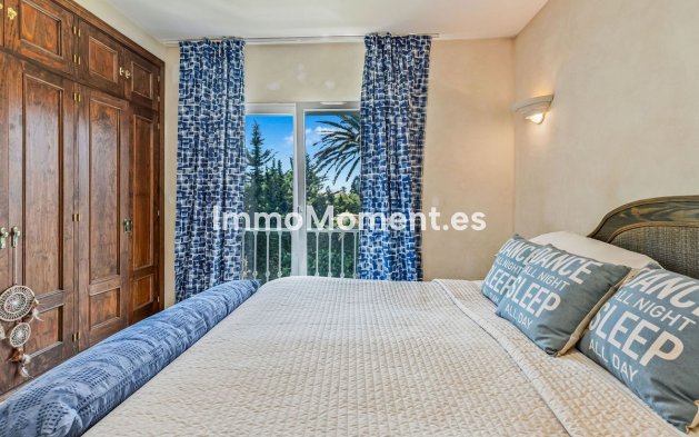Wiederverkauf - Freistehende Villa - Estepona  - Costalita