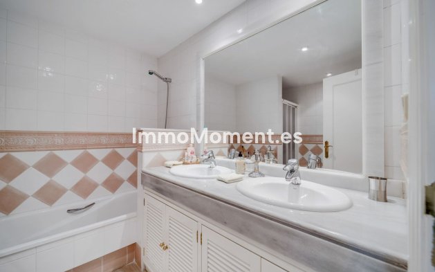 Revente - Appartement - Marbella - Elviria