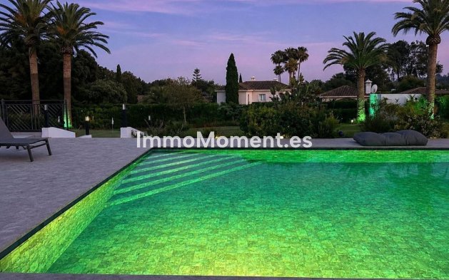 Resale - Detached villa - Sotogrande