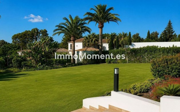 Resale - Detached villa - Sotogrande