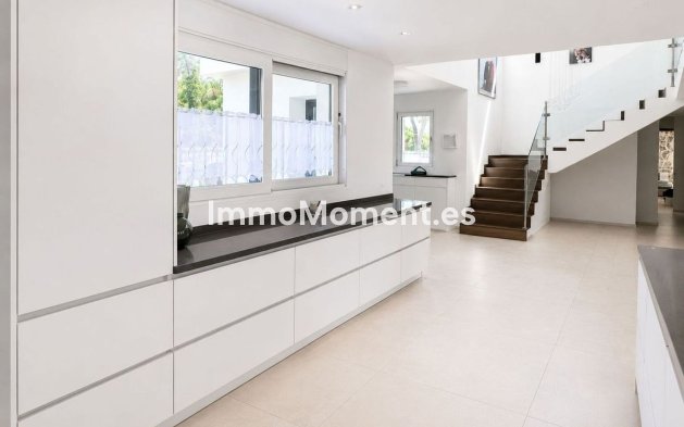 Resale - Detached villa - Sotogrande