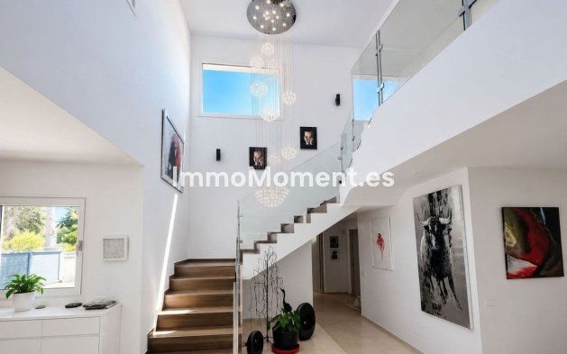 Resale - Detached villa - Sotogrande