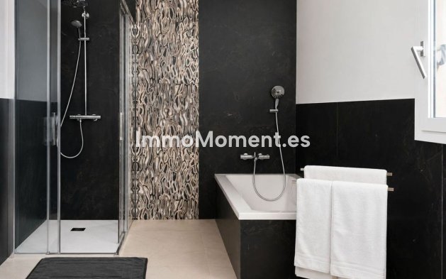 Resale - Detached villa - Sotogrande