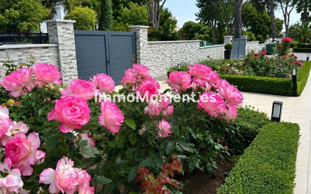 Resale - Detached villa - Sotogrande