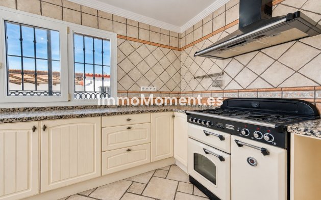 Resale - Detached villa - Manilva