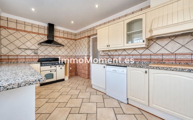Resale - Detached villa - Manilva