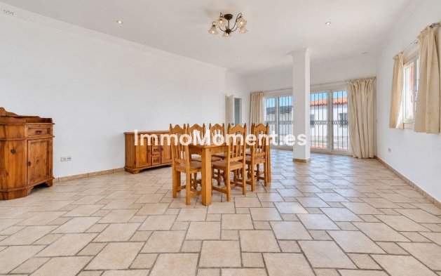 Resale - Detached villa - Manilva