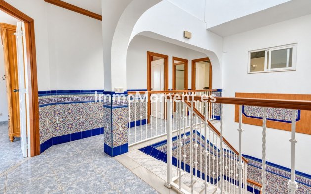 Resale - Detached villa - Manilva