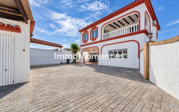 Resale - Detached villa - Manilva