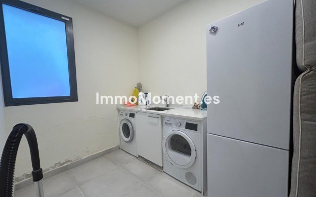 Resale - Detached villa - Estepona - Atalaya