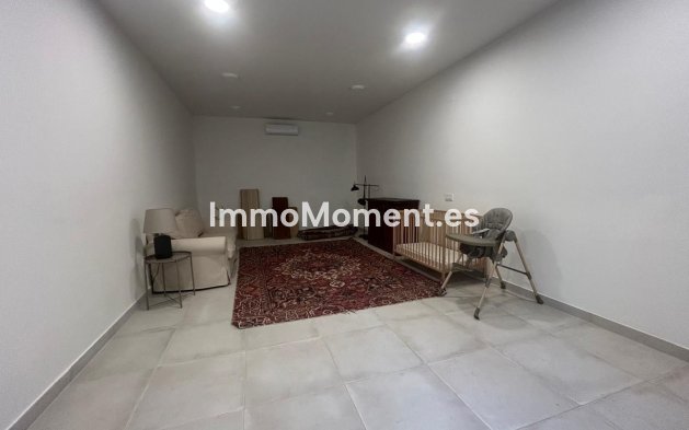 Resale - Detached villa - Estepona - Atalaya