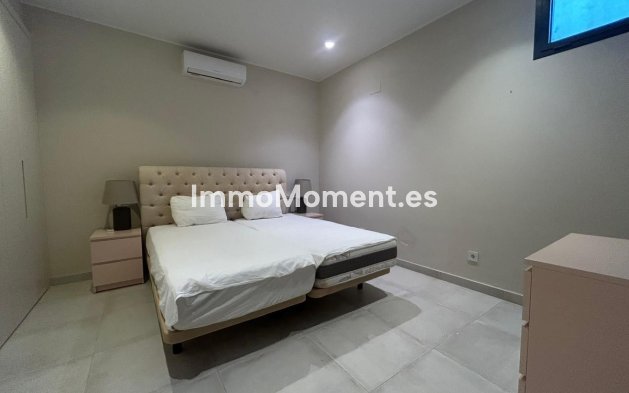 Resale - Detached villa - Estepona - Atalaya