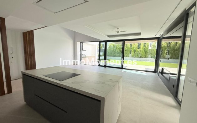 Resale - Detached villa - Puerto Banús