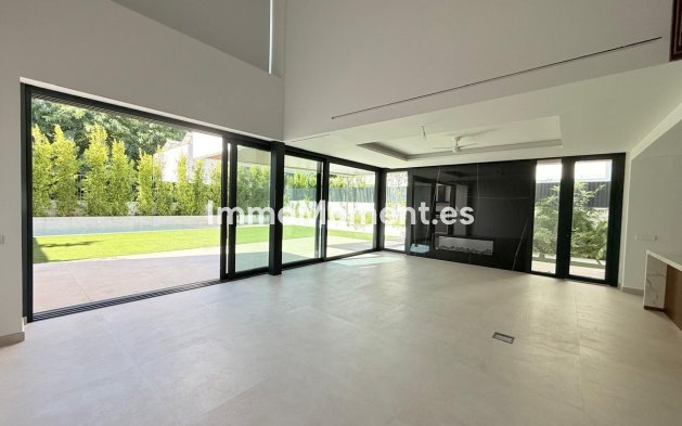 Resale - Detached villa - Puerto Banús