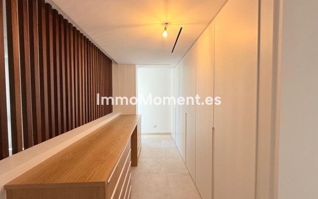 Resale - Detached villa - Puerto Banús