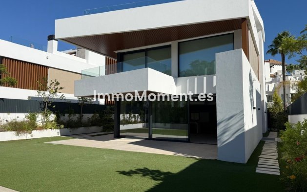 Resale - Detached villa - Puerto Banús