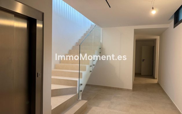 Resale - Detached villa - Puerto Banús