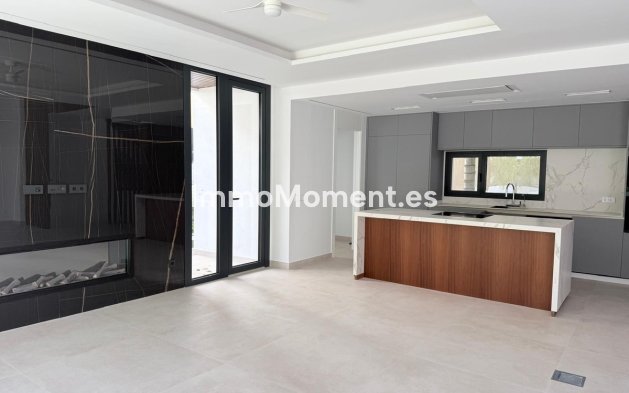 Resale - Detached villa - Puerto Banús