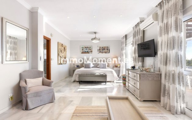 Resale - Detached villa - Manilva - La Duquesa