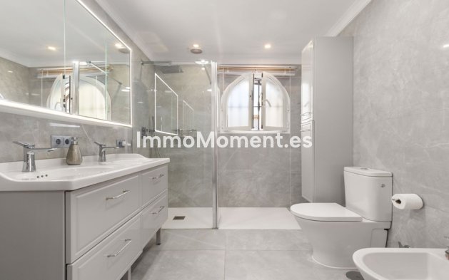 Resale - Detached villa - Manilva - La Duquesa