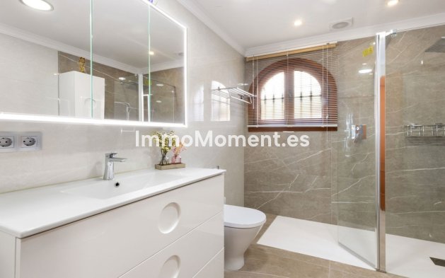 Resale - Detached villa - Manilva - La Duquesa