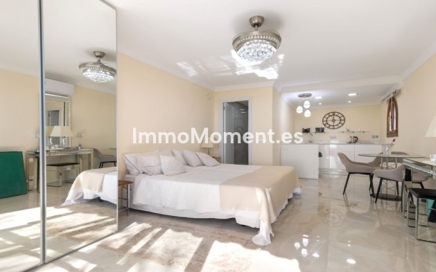Resale - Detached villa - Manilva - La Duquesa
