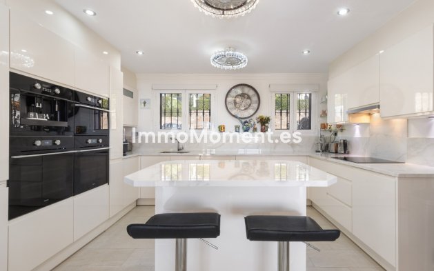 Resale - Detached villa - Manilva - La Duquesa
