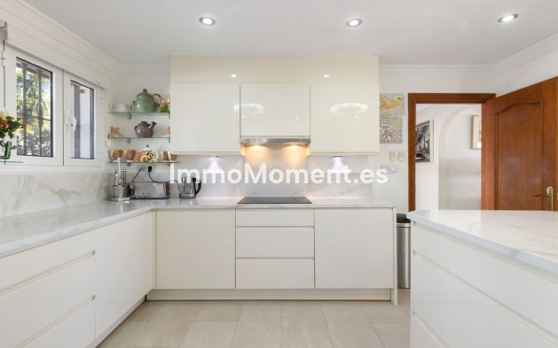 Resale - Detached villa - Manilva - La Duquesa