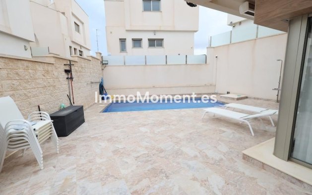 Bestaande woning - Vrijstaande villa - Orihuela Costa