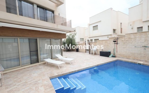Bestaande woning - Vrijstaande villa - Orihuela Costa