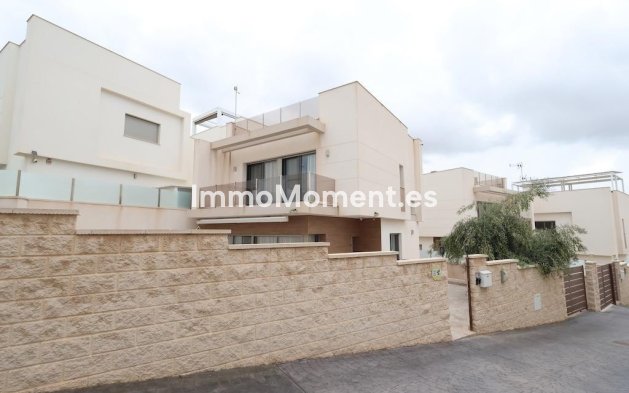 Bestaande woning - Vrijstaande villa - Orihuela Costa